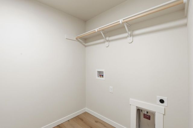 417 N Viewmont Ct, Greenacres, WA 99016