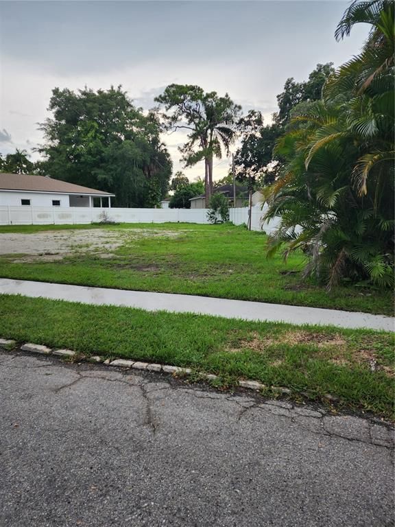 120 BROWN STREET, Bradenton, FL 34208