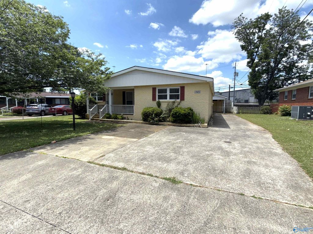 743 West Arbor Drive, Huntsville, AL 35811