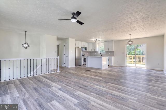 950 TRINITY RD, Felton, PA 17322