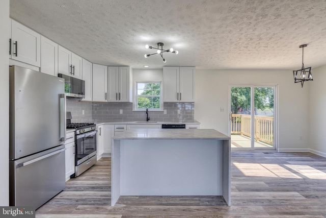950 TRINITY RD, Felton, PA 17322