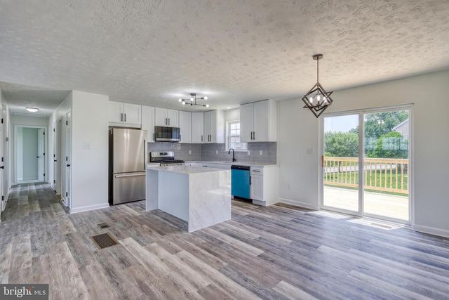 950 TRINITY RD, Felton, PA 17322