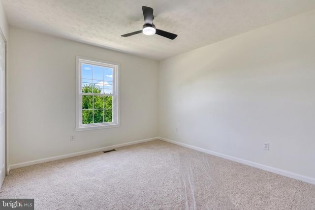 950 TRINITY RD, Felton, PA 17322