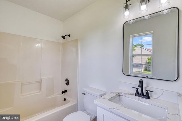 950 TRINITY RD, Felton, PA 17322