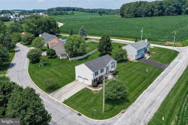 950 TRINITY RD, Felton, PA 17322