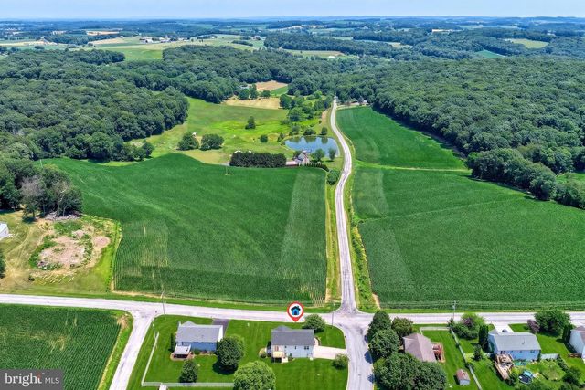 950 TRINITY RD, Felton, PA 17322
