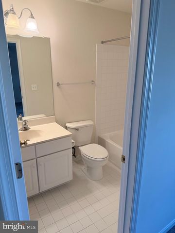 5970 SPOUT SPRING CT, Haymarket, VA 20169