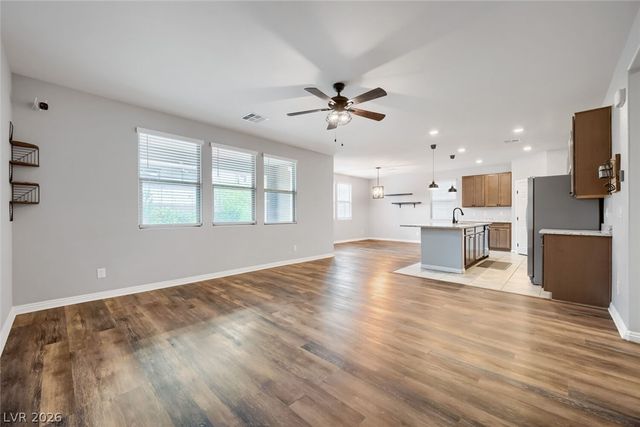 845 Riverlawn Place, Las Vegas, NV 89138