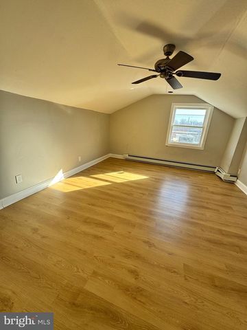 126 STOCKTON ST, Hightstown, NJ 08520