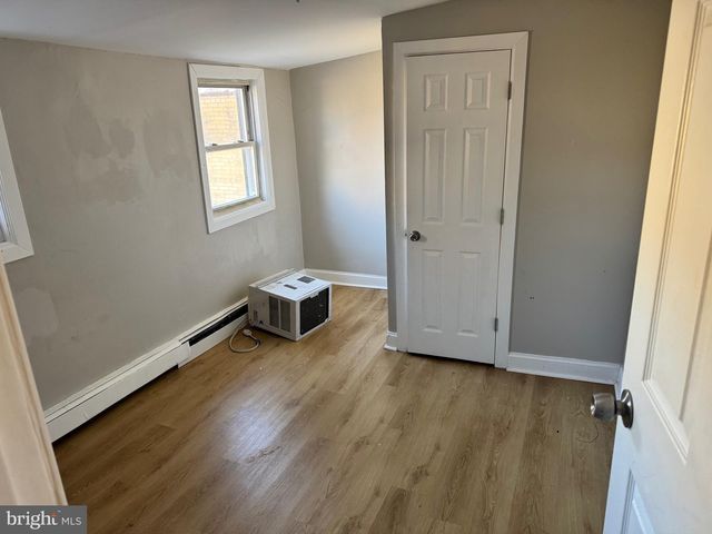 126 STOCKTON ST, Hightstown, NJ 08520