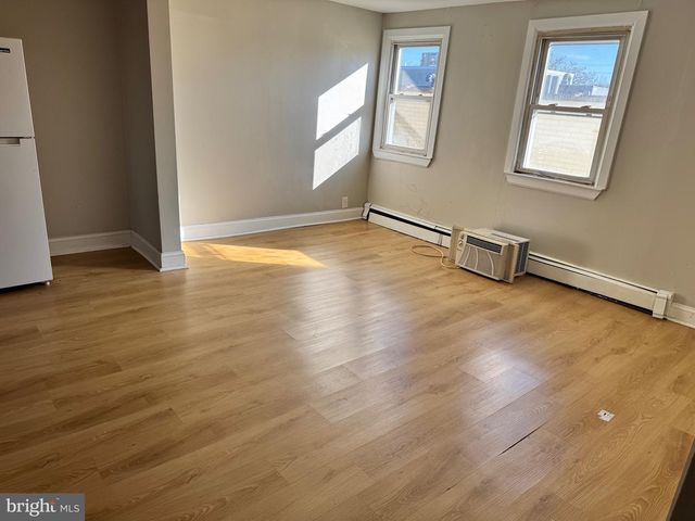 126 STOCKTON ST, Hightstown, NJ 08520