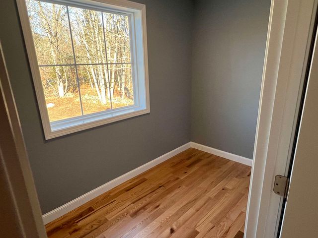 47 Long Hill Road, Raymond, NH 03077