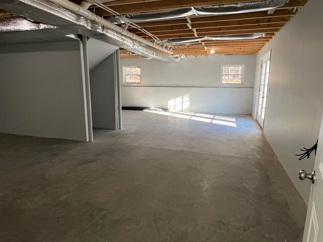 47 Long Hill Road, Raymond, NH 03077