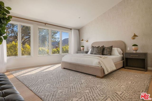 1736 Michael Lane, Pacific Palisades, CA 90272