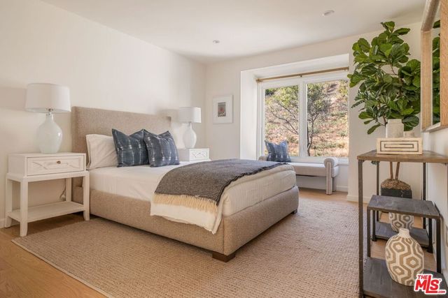 1736 Michael Lane, Pacific Palisades, CA 90272