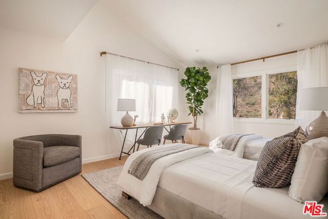 1736 Michael Lane, Pacific Palisades, CA 90272