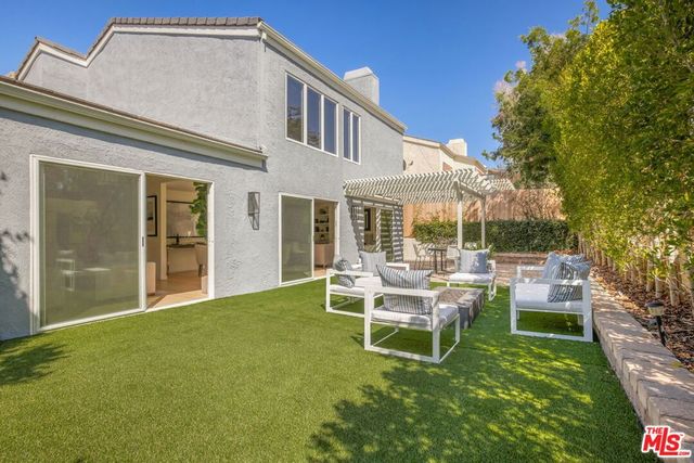 1736 Michael Lane, Pacific Palisades, CA 90272