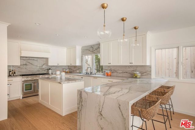 1736 Michael Lane, Pacific Palisades, CA 90272
