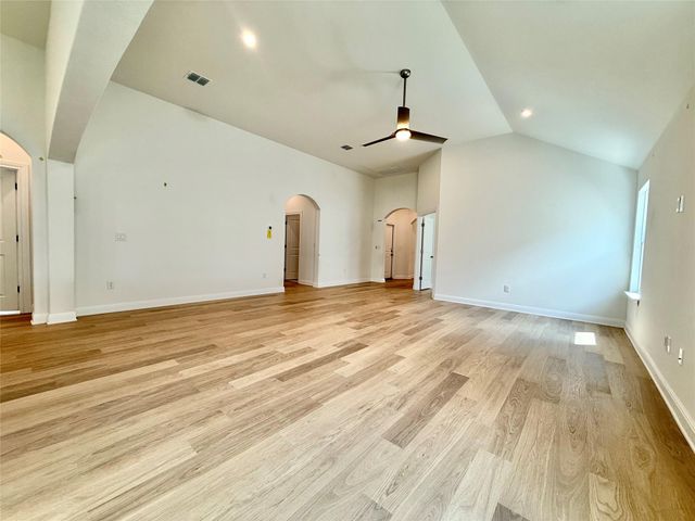 471 Young ST, Buda, TX 78610