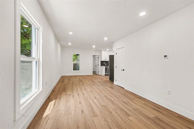 1967 Francis Avenue, Grand Rapids, MI 49507