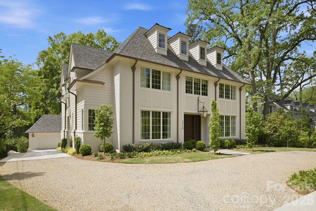2710 Briarcliff Place, Charlotte, NC 28207
