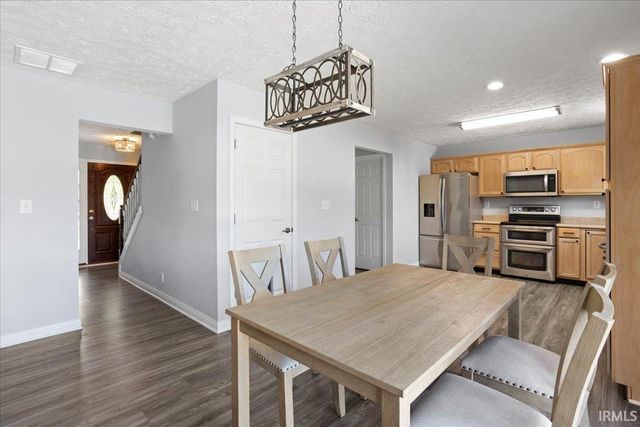 23 Freeman Drive, Rossville, IN 46065