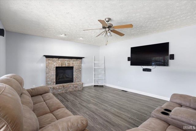 23 Freeman Drive, Rossville, IN 46065