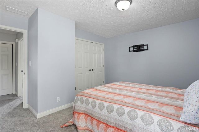 23 Freeman Drive, Rossville, IN 46065