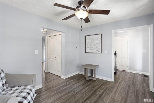 23 Freeman Drive, Rossville, IN 46065