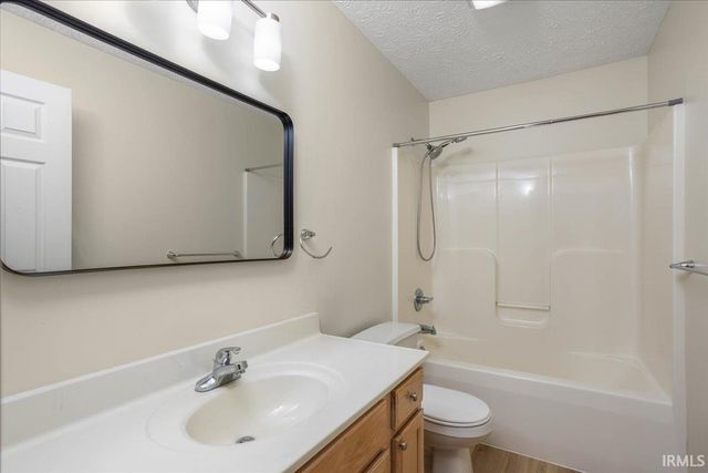 23 Freeman Drive, Rossville, IN 46065