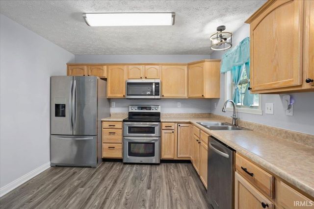 23 Freeman Drive, Rossville, IN 46065