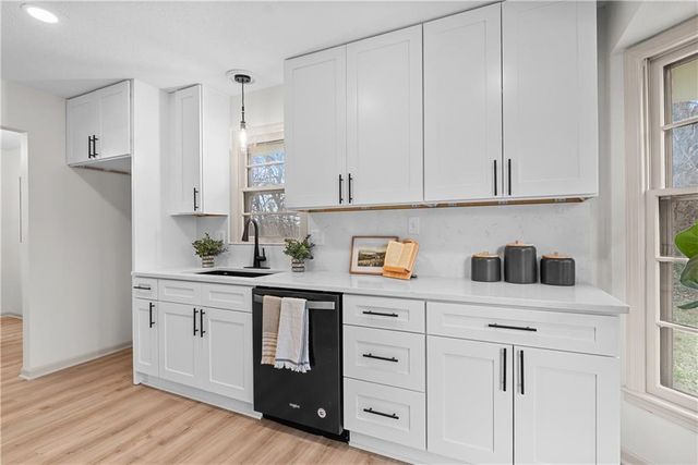 17813 E 26th Street, Independence, MO 64057