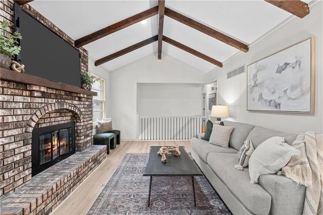 17813 E 26th Street, Independence, MO 64057