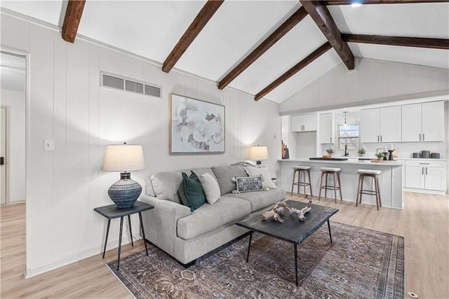 17813 E 26th Street, Independence, MO 64057