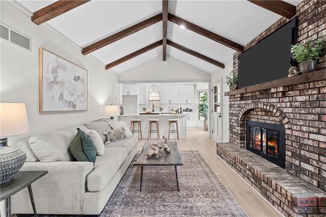 17813 E 26th Street, Independence, MO 64057