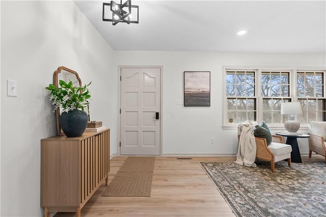 17813 E 26th Street, Independence, MO 64057