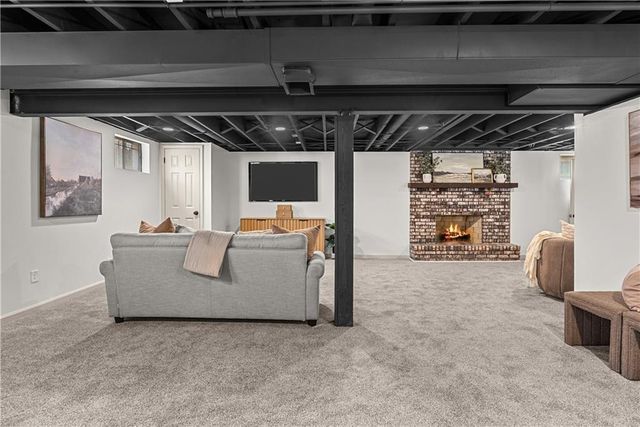 17813 E 26th Street, Independence, MO 64057