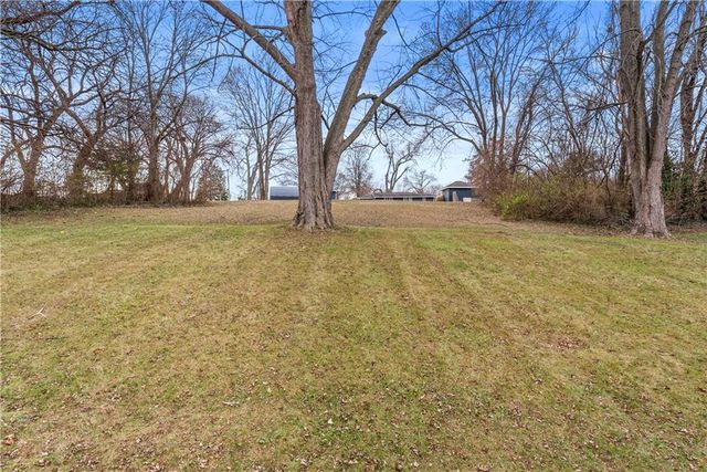 17813 E 26th Street, Independence, MO 64057