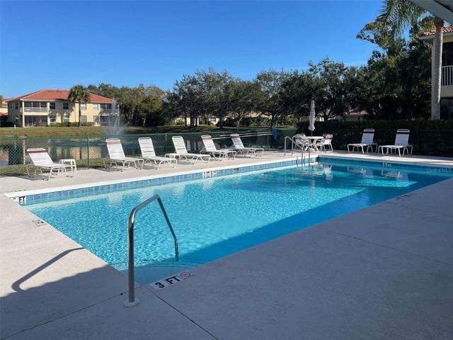 703 CASA DEL LAGO WAY 703, Venice, FL 34292