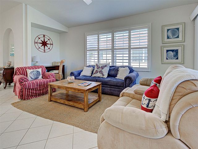 703 CASA DEL LAGO WAY 703, Venice, FL 34292