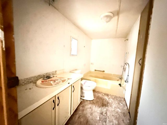 11154 N Landing Road, Monticello, IN 47960