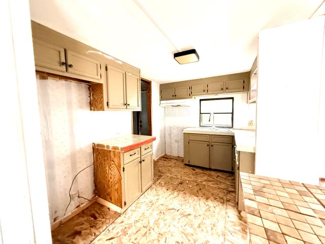 11154 N Landing Road, Monticello, IN 47960