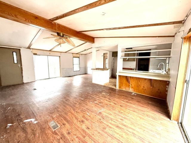 11154 N Landing Road, Monticello, IN 47960