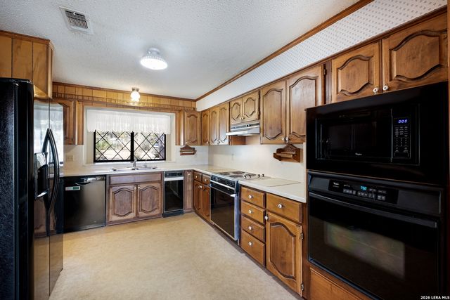 19824 chimney creek, Helotes, TX 78023