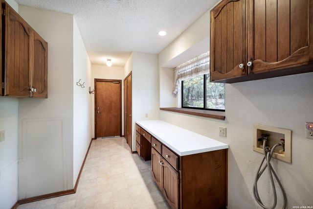 19824 chimney creek, Helotes, TX 78023