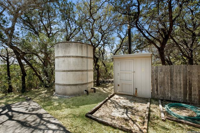 19824 chimney creek, Helotes, TX 78023