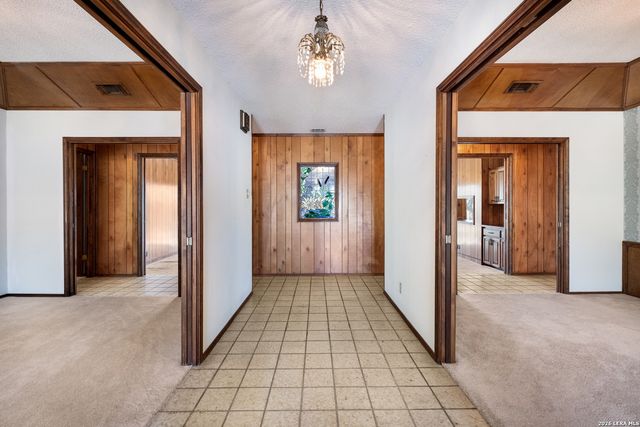 19824 chimney creek, Helotes, TX 78023