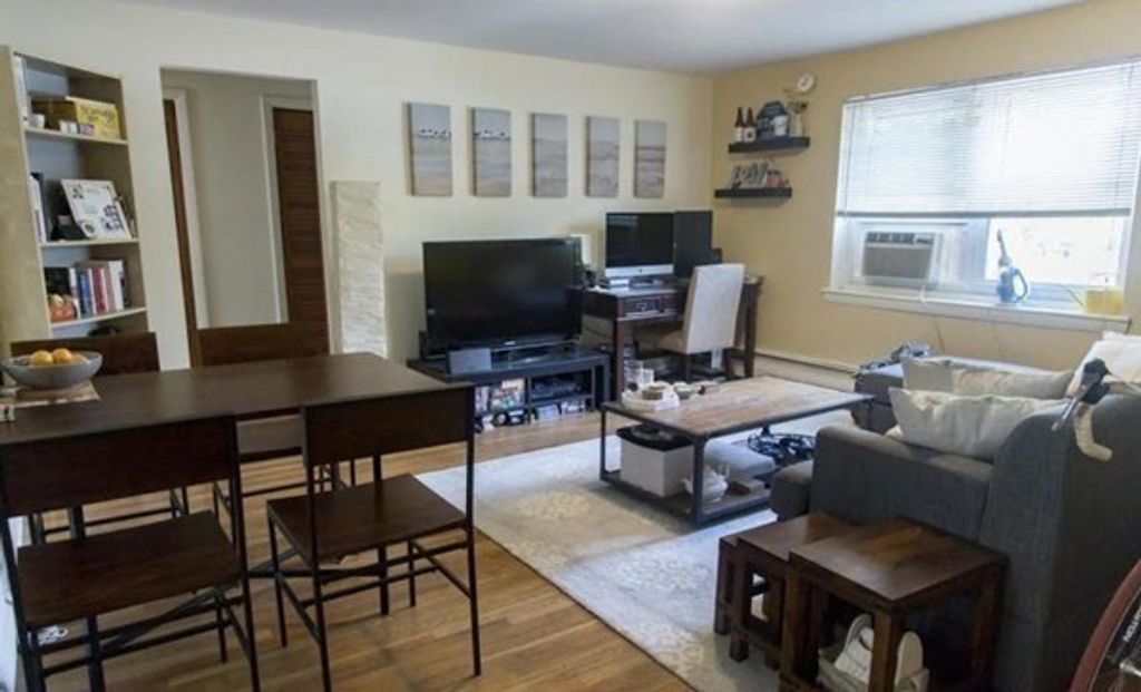 85 Chestnut St 1, Brookline, MA 02445
