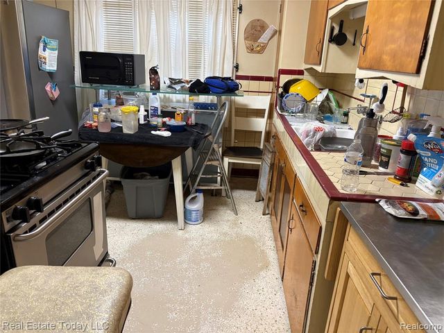 2405 Sturtevant Street, Detroit, MI 48206