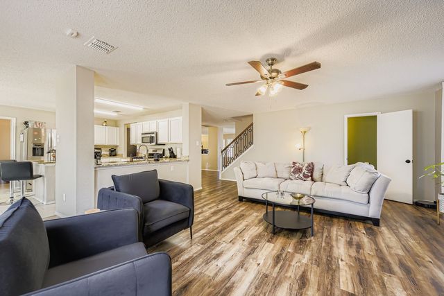 7107 Chambers Creek Lane, Arlington, TX 76002